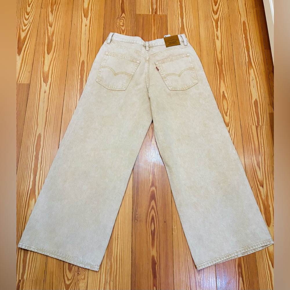 Levi’s Wide Leg Tan Jeans High Rise Vintage-Inspired 5-Pocket new the condition - Picture 2 of 8
